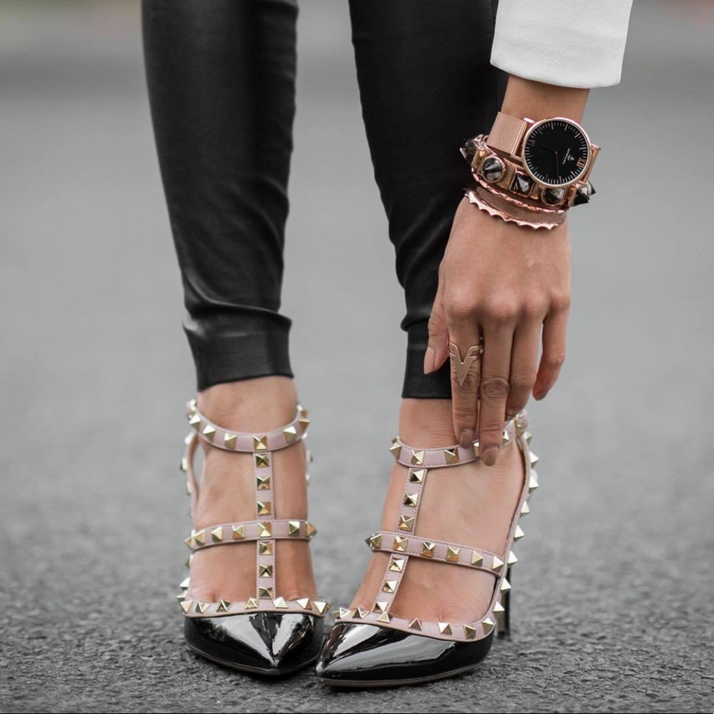 Daniella Black Patent Pumps